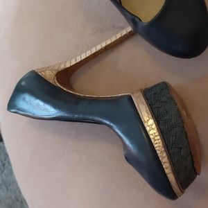 Brian Atwood heels 8.5 (39)
